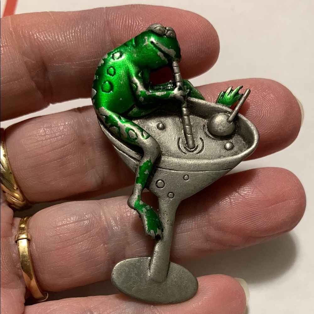 Green Frog Martini Brooch JJ